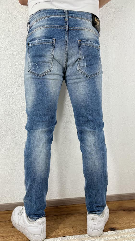 Hellblaue Jeans